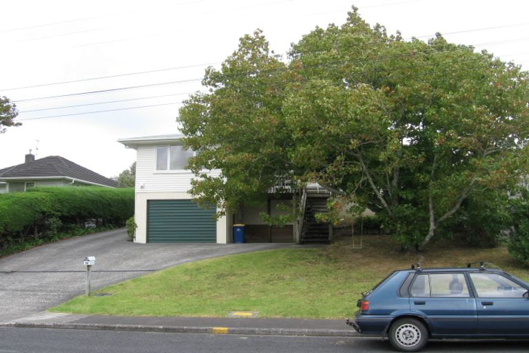 Photo of property in 2/46 Selwyn Crescent, Forrest Hill, Auckland, 0620