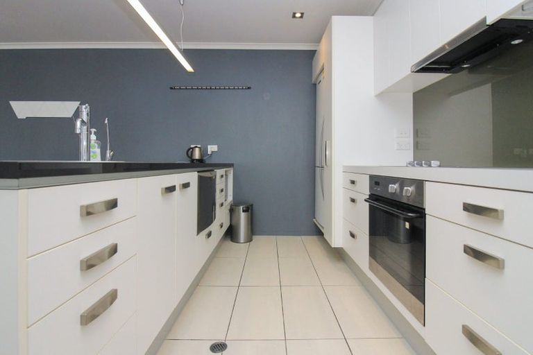 Photo of property in Bellagio Apartments, 4e/39 Taranaki Street, Te Aro, Wellington, 6011