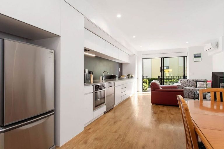 Photo of property in 2/1 Buchan Street, Sydenham, Christchurch, 8023