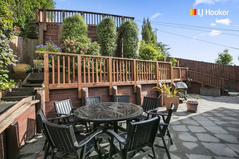 Photo of property in 35 Forfar Street, Clyde Hill, Dunedin, 9011