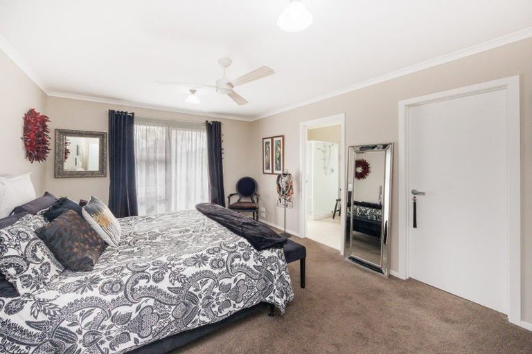 Photo of property in 5a Blenheim Place, Feilding, 4702