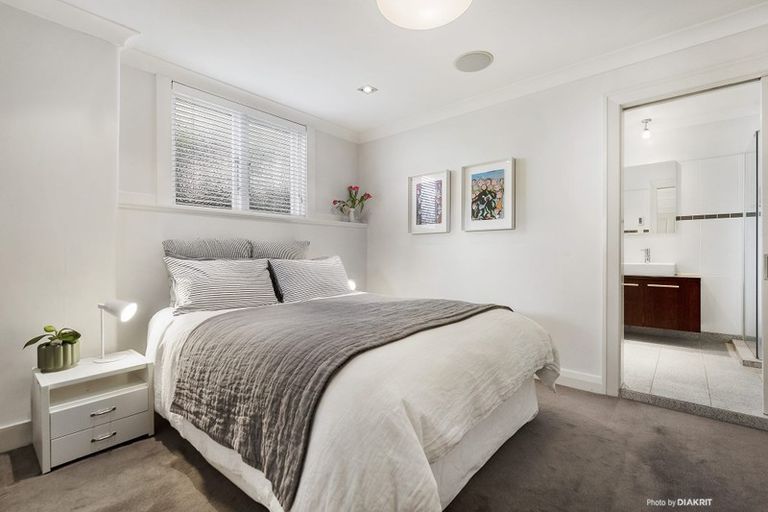 Photo of property in 11 Ariki Road, Hataitai, Wellington, 6021