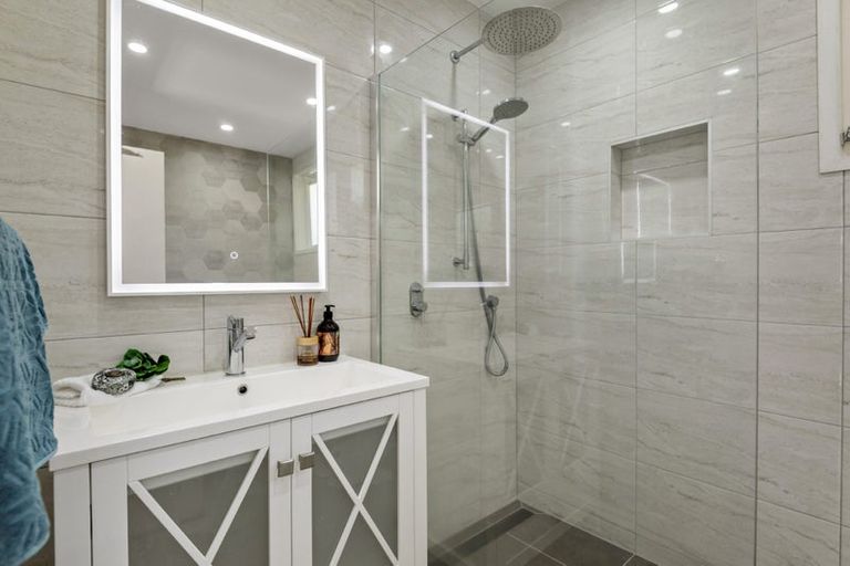 Photo of property in 141a Manuka Road, Bayview, Auckland, 0629