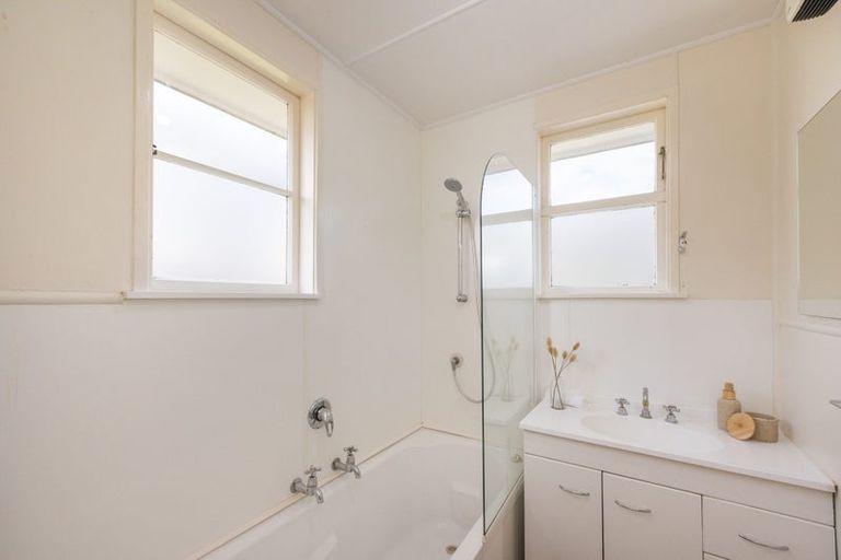 Photo of property in 130 Oroua Road, Kairanga, Palmerston North, 4475