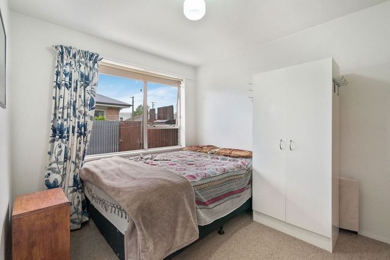 Photo of property in 2/8 Bowen Street, Upper Riccarton, Christchurch, 8041