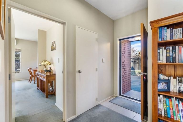 Photo of property in 8 Stroud Lane, Papanui, Christchurch, 8053