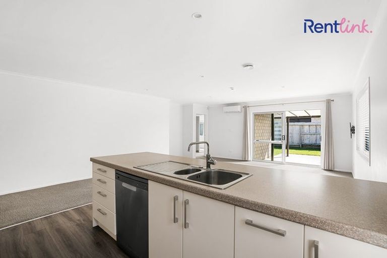 Photo of property in 114 Penetaka Heights, Pyes Pa, Tauranga, 3112