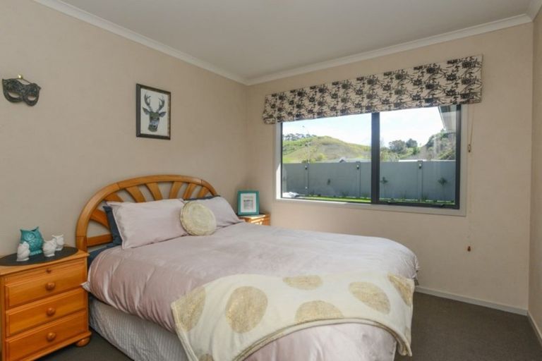 Photo of property in 87 Merlot Drive, Greenmeadows, Napier, 4112