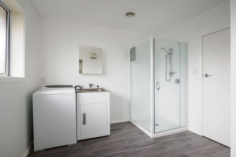 Photo of property in 21 Beatrice Place, Avonhead, Christchurch, 8042