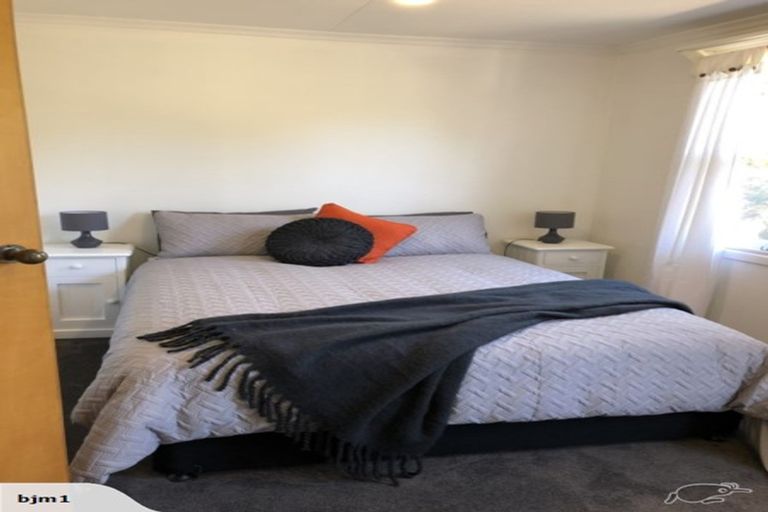 Photo of property in 41 Lake View Terrace, Moana, 7875