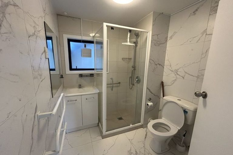 Photo of property in 5/767 Beach Road, Browns Bay, Auckland, 0630