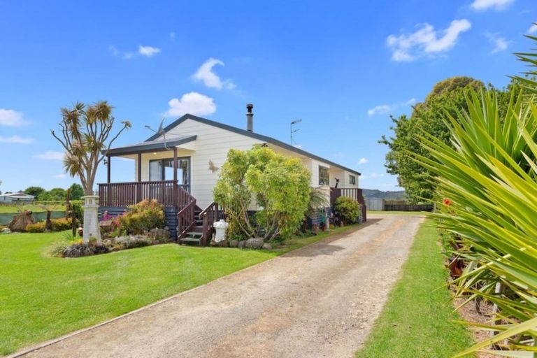 Photo of property in 74 Shaw Road, Coastlands, Whakatane, 3191