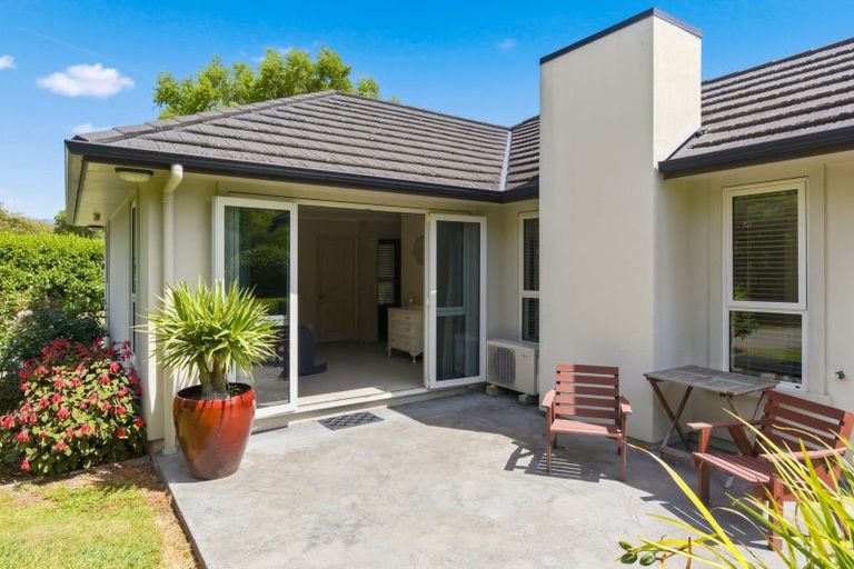 Photo of property in 7 Tunbridge Wells, Ohau, Levin, 5570