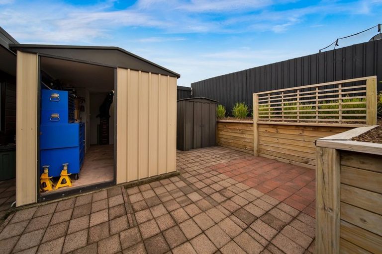 Photo of property in 6 Ashmore Drive, Frankleigh Park, New Plymouth, 4310