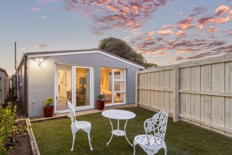 Photo of property in 1/59 Oram Avenue, New Brighton, Christchurch, 8061