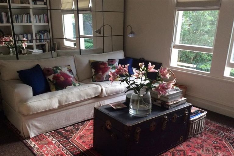 Photo of property in 163 Collingwood Street, Nelson, 7010