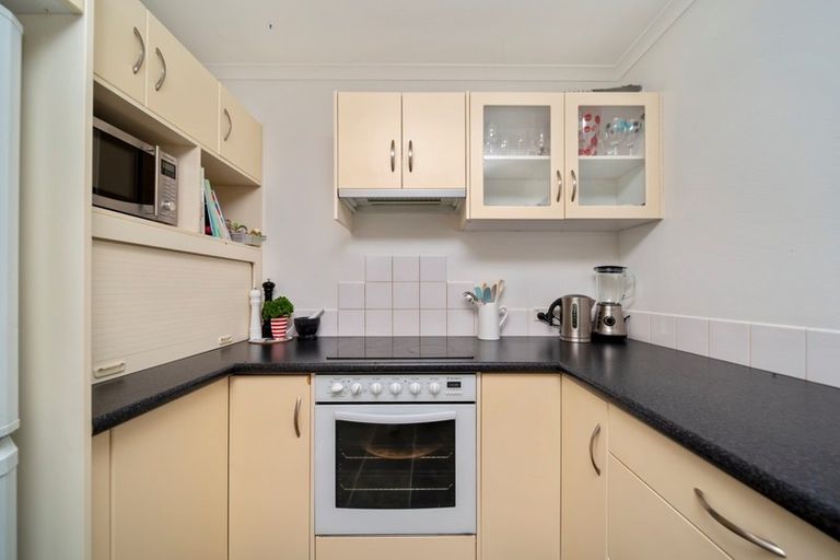 Photo of property in 26 Carthew Street, Okato, 4335