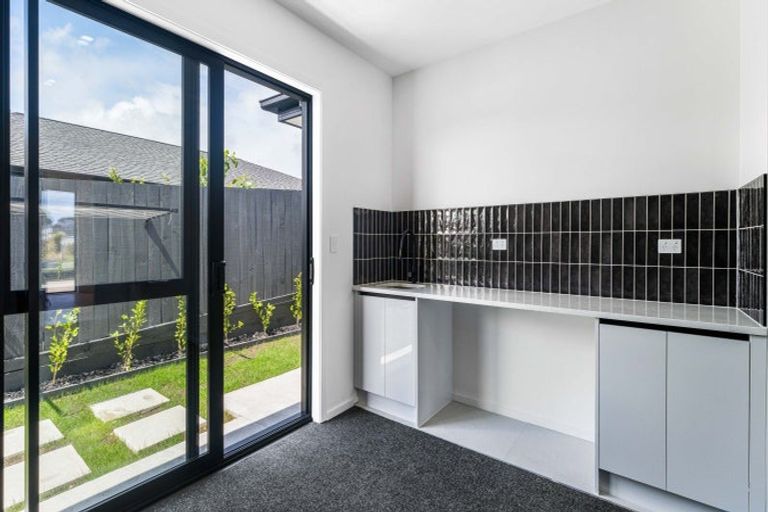 Photo of property in 4 Dame Nganeko Drive, Glenbrook, 2681