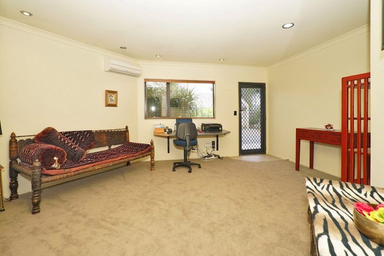 Photo of property in 21 Glen Cree Avenue, Rototuna, Hamilton, 3210