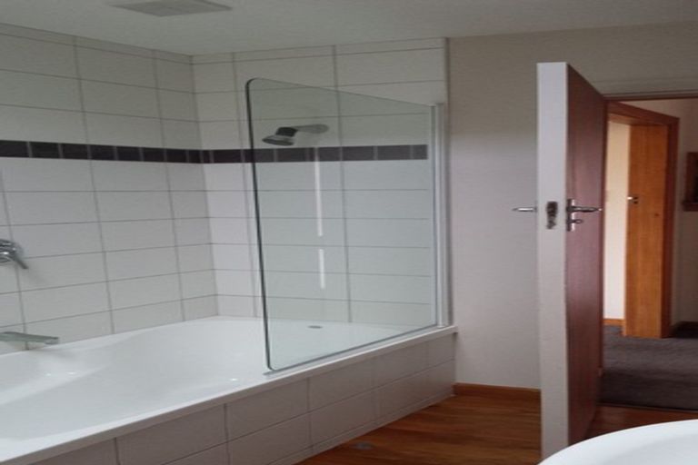 Photo of property in 15 Rochford Place, Bryndwr, Christchurch, 8052