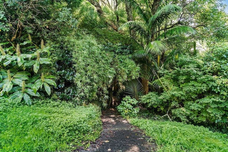 Photo of property in 126 Cook Street, Cockle Bay, Auckland, 2014
