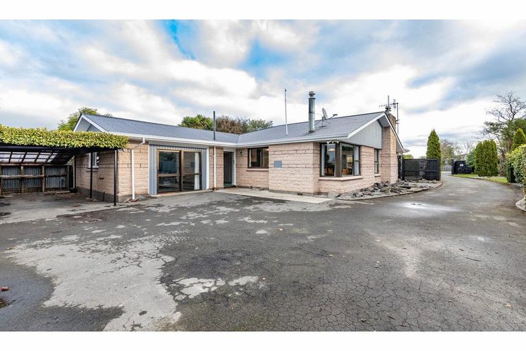 Photo of property in 40 East Belt, Rangiora, 7400