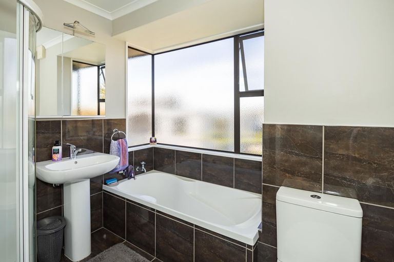 Photo of property in 53 Stuart Street, Holmes Hill, Oamaru, 9401