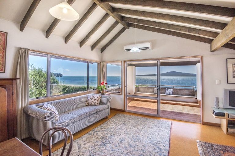 Photo of property in 20a Oxford Terrace, Devonport, Auckland, 0624