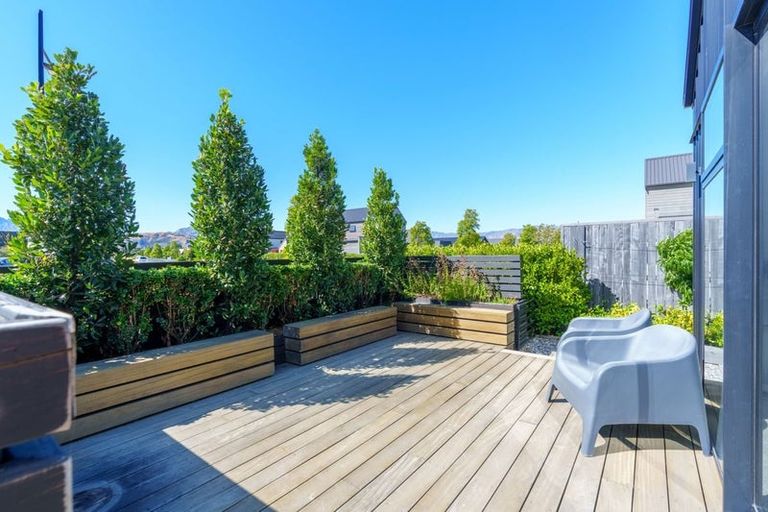 Photo of property in 4 Glen Dene Crescent, Wanaka, 9305