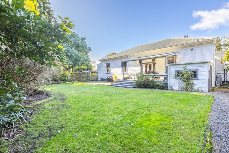 Photo of property in 5 Sydney Street, Takapau, 4203