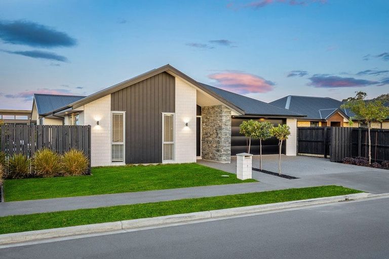 Photo of property in 5 Pierce Street, Marshland, Christchurch, 8083