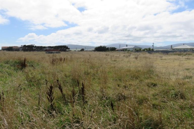 Photo of property in 24 Surrey Street, Orepuki, Riverton, 9881