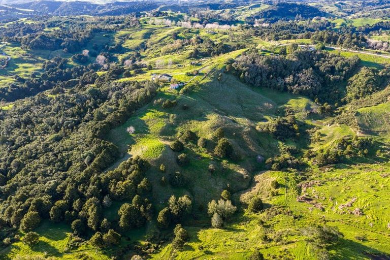 Photo of property in 61a Porter Road, Paparoa, 0571