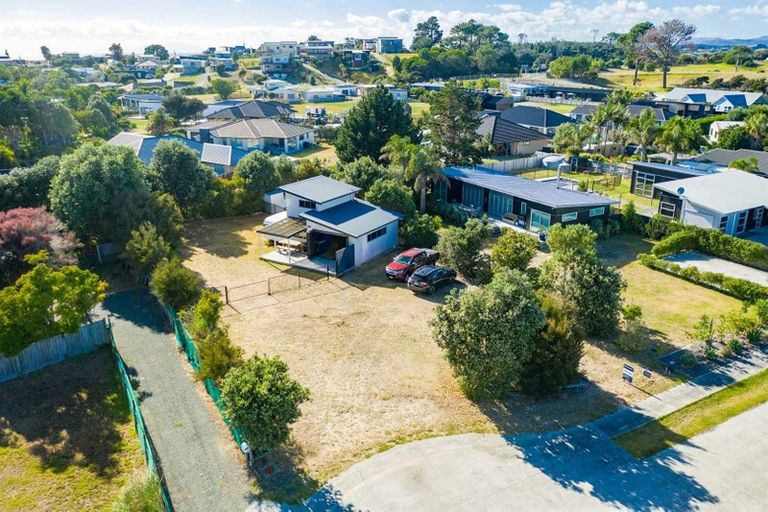 Photo of property in 12 Ti Tree Place, Mangawhai Heads, Mangawhai, 0505