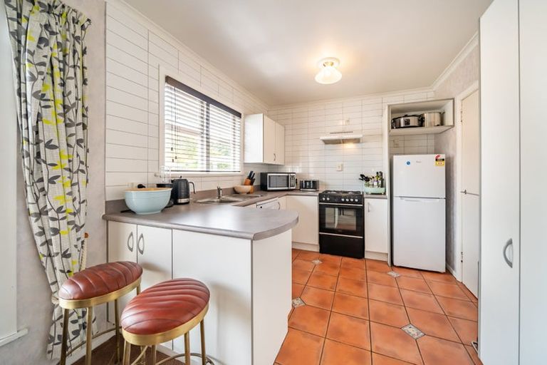 Photo of property in 31 Heretaunga Square, Silverstream, Upper Hutt, 5019