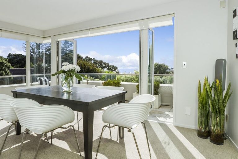 Photo of property in 17a The Strand, Takapuna, Auckland, 0622