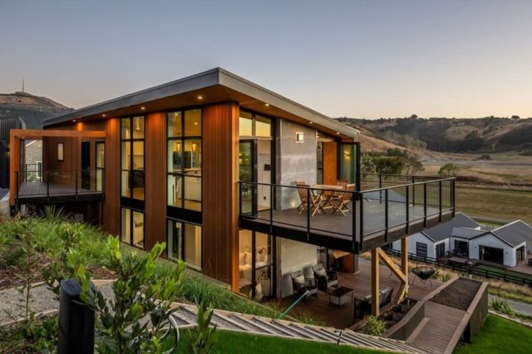 Photo of property in 8 Jahan Lane, Cashmere, Christchurch, 8022