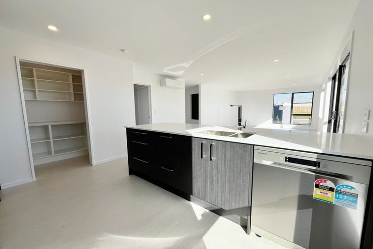 Photo of property in 64 Bill Hammond Drive, Belfast, Christchurch, 8051