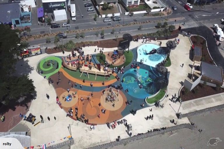 Photo of property in 1/70 Hawke Street, New Brighton, Christchurch, 8083