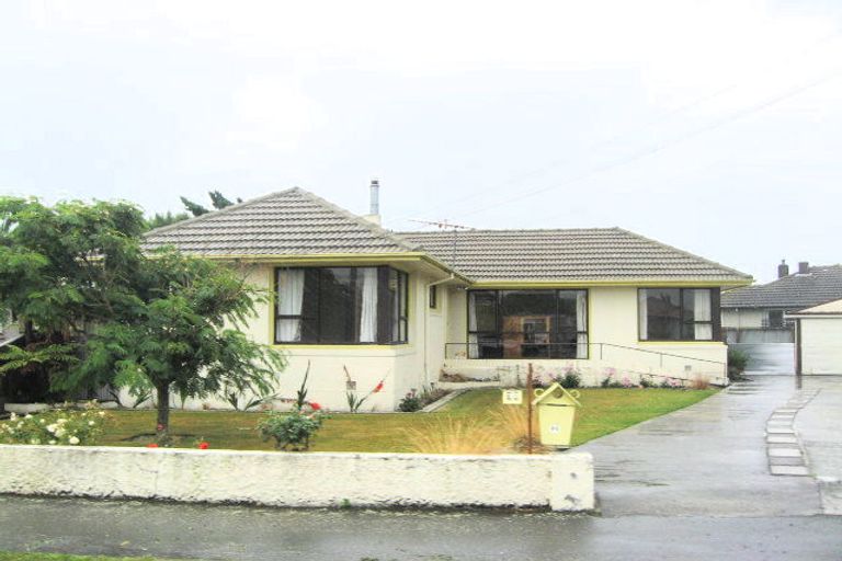 Photo of property in 32 Landy Street, Dallington, Christchurch, 8061