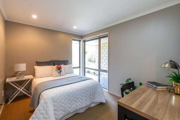 Photo of property in 12 Fuchsia Place, Halswell, Christchurch, 8025