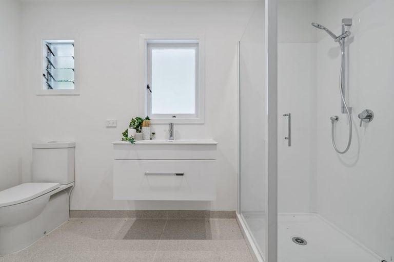 Photo of property in 47 Grande Vue Road, Hillpark, Auckland, 2102