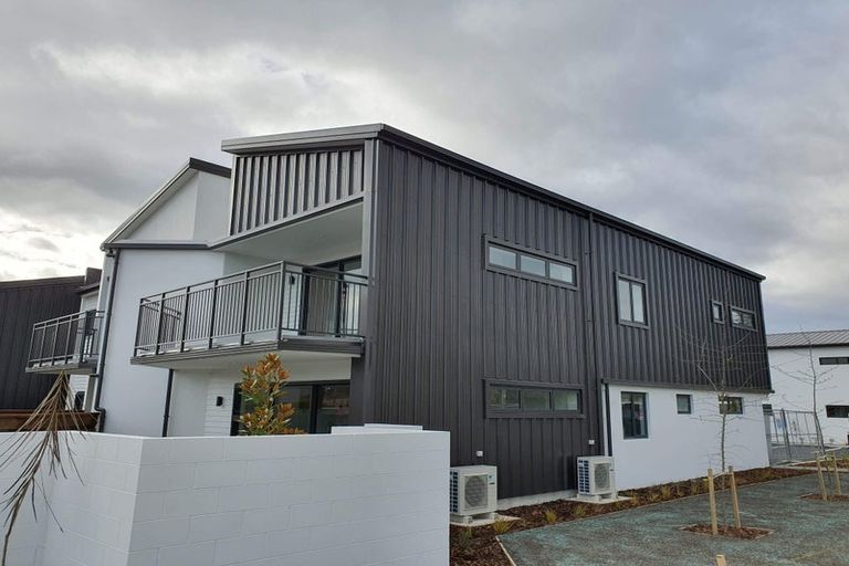 Photo of property in 3/69 Suva Street, Upper Riccarton, Christchurch, 8041
