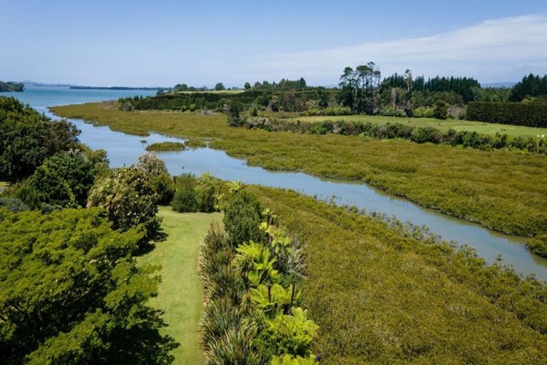 Photo of property in 2 Bransley Grove, Katikati, 3129