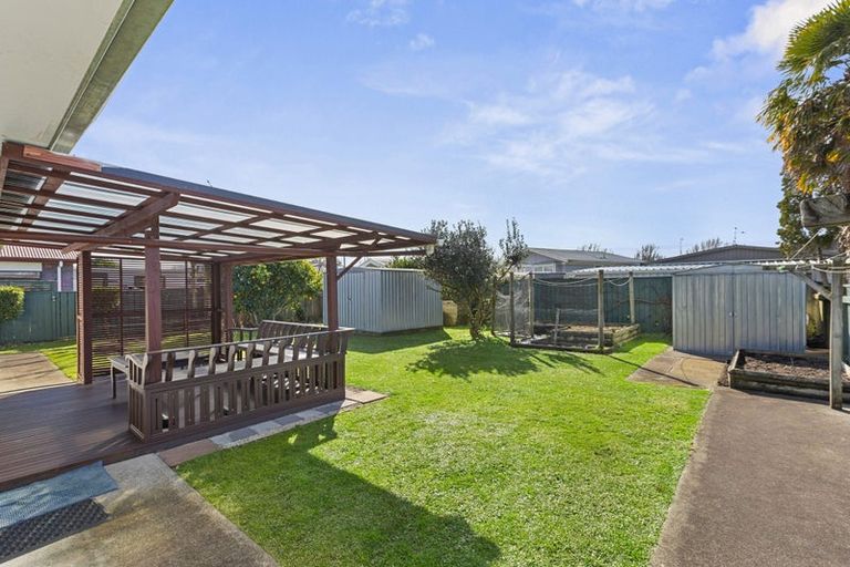 Photo of property in 14 Catalina Drive, Melville, Hamilton, 3206