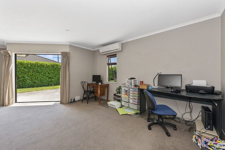 Photo of property in 53 Wiltshire Drive, Huntington, Hamilton, 3210