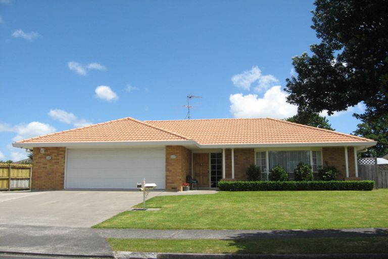 Photo of property in 114 Longford Park Drive, Takanini, 2112
