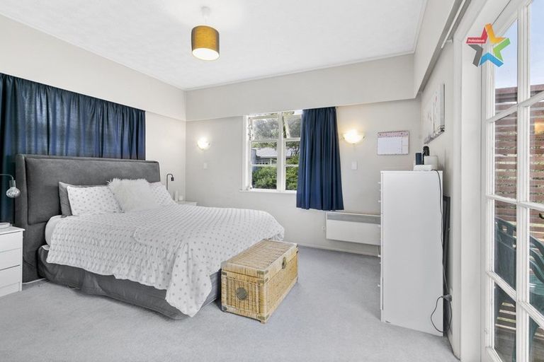 Photo of property in 11 Godley Street, Waterloo, Lower Hutt, 5011