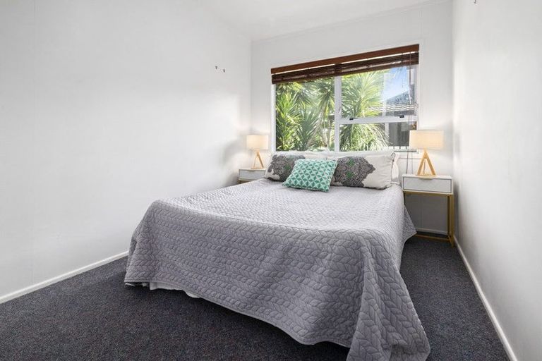 Photo of property in 22 Leaming Place, Clarks Beach, 2122