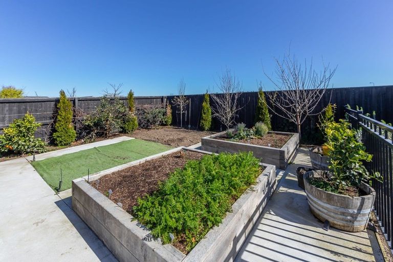 Photo of property in 25 Fairmont Rise, West Melton, 7618